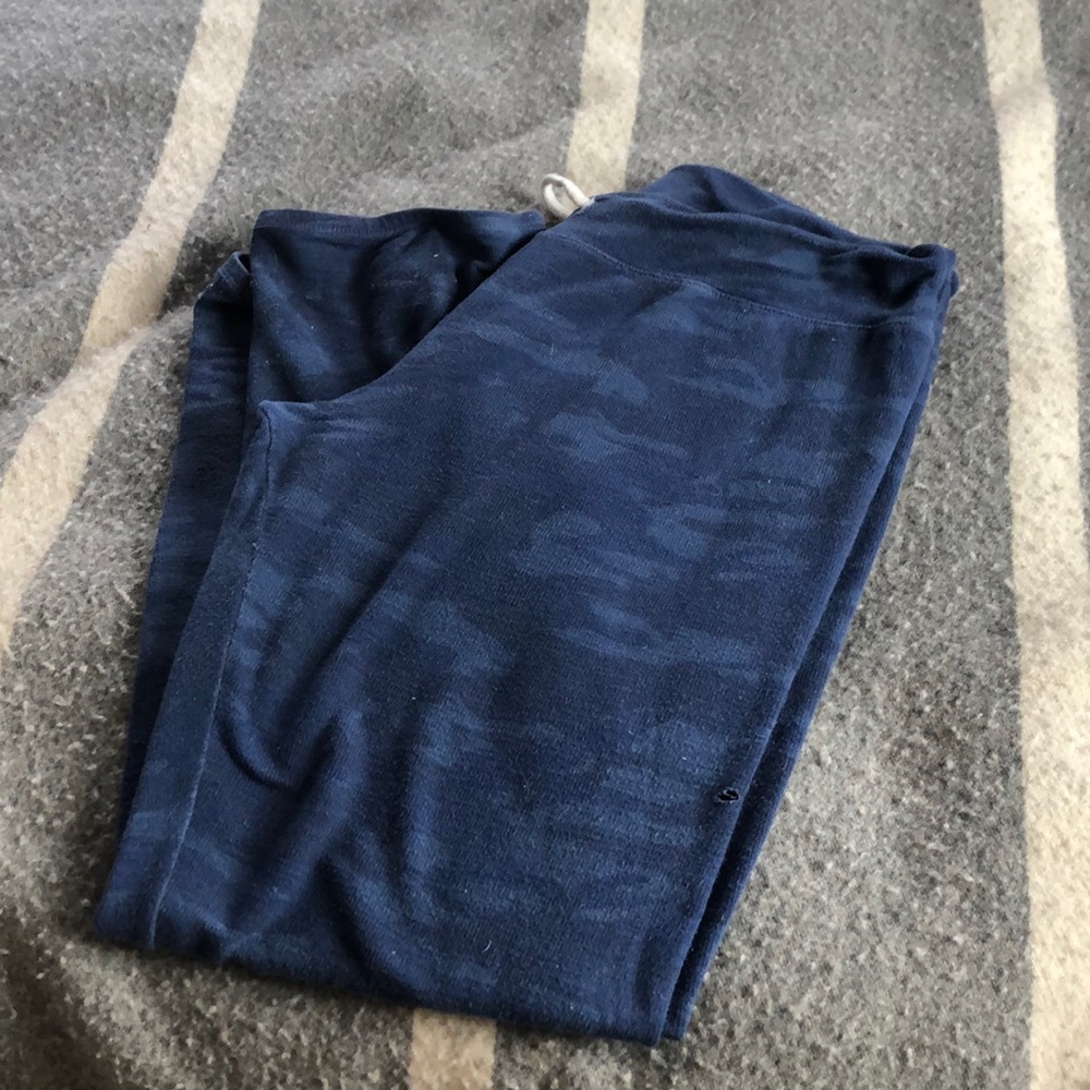 🌊 Monrow blue camo jogger/ sweat